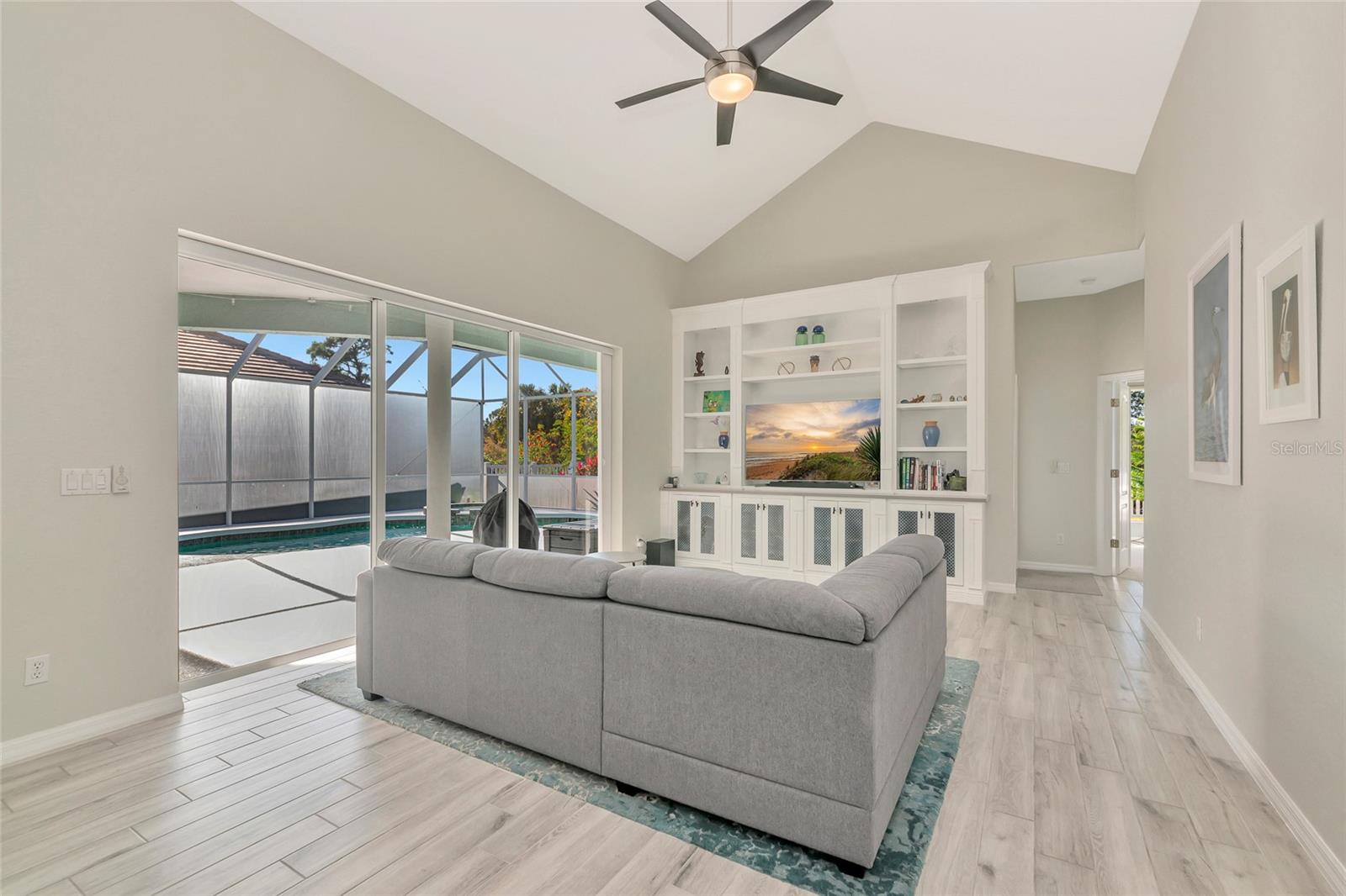 RIVENDELL THE WOODLANDS - Residential