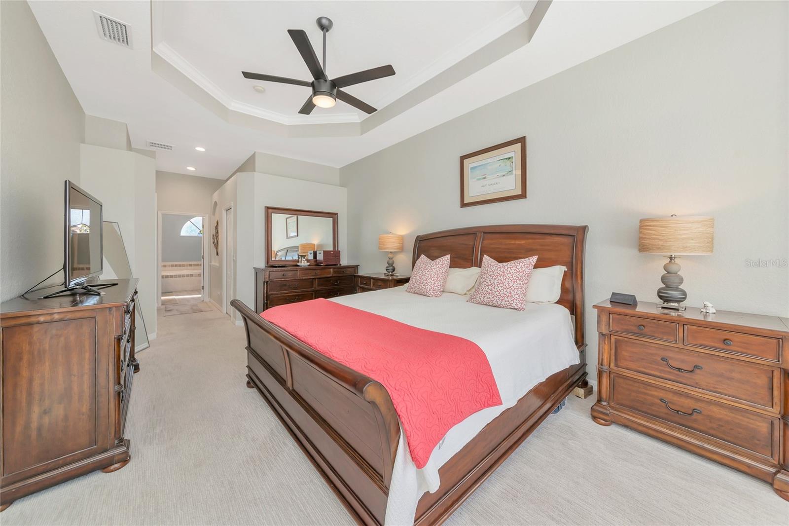 RIVENDELL THE WOODLANDS - Residential