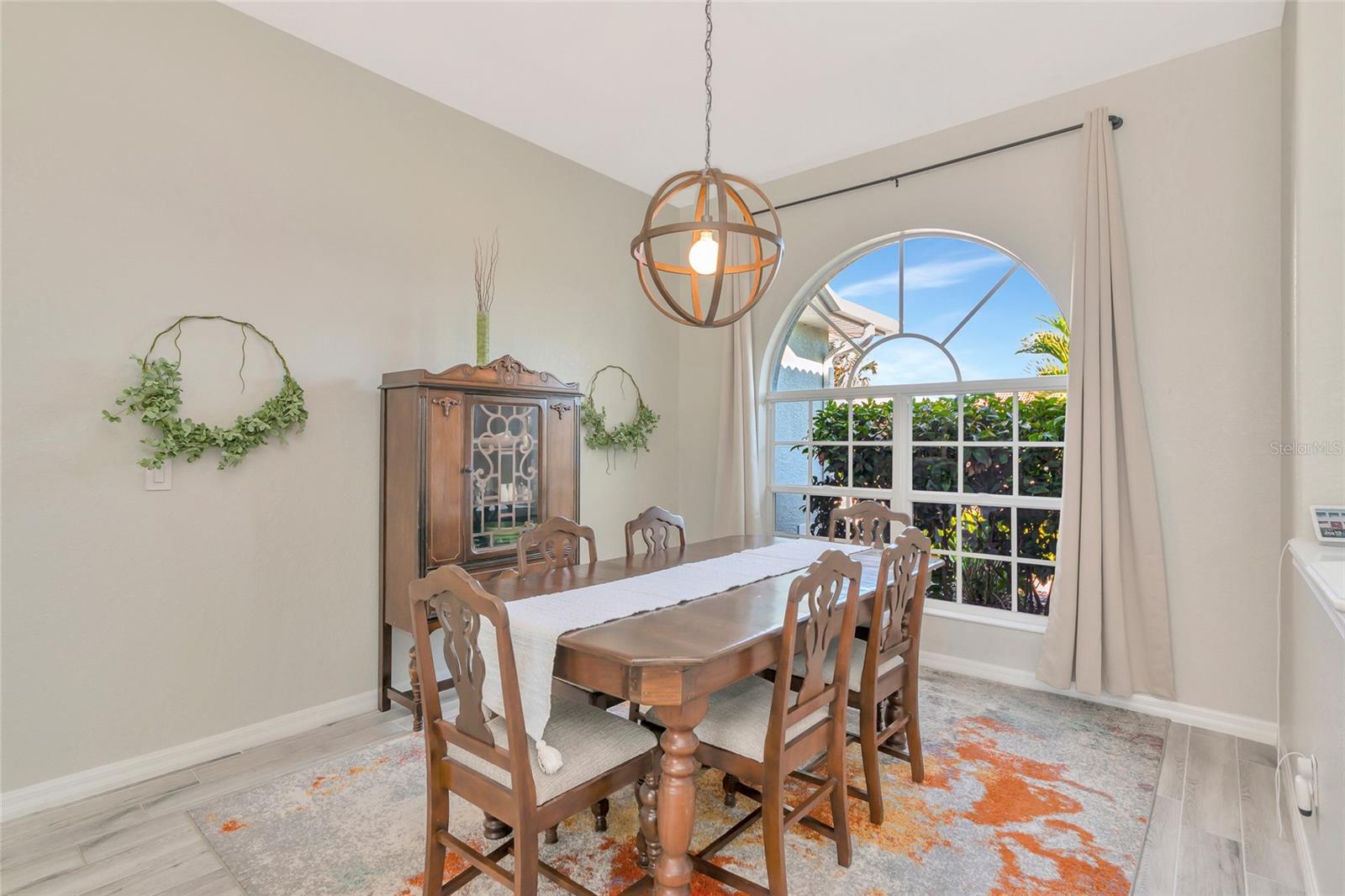 RIVENDELL THE WOODLANDS - Residential