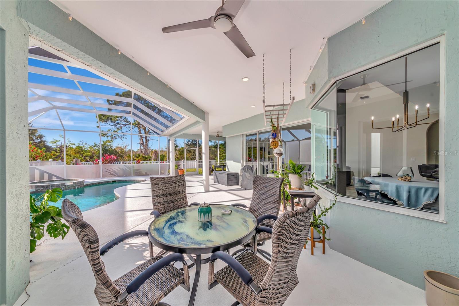 RIVENDELL THE WOODLANDS - Residential