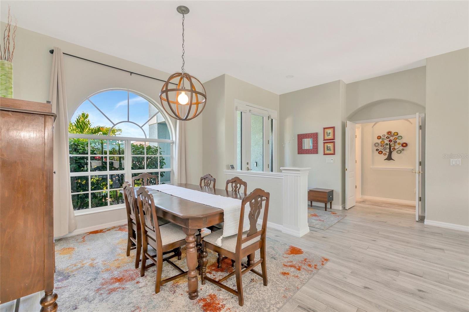 RIVENDELL THE WOODLANDS - Residential