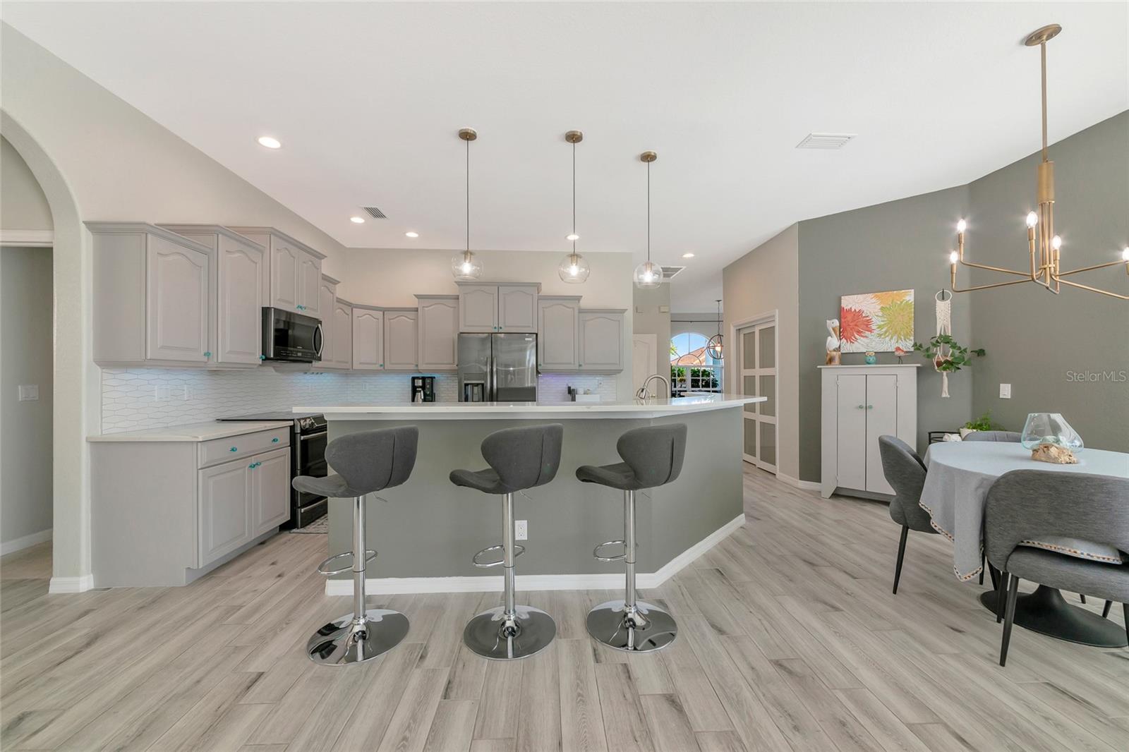 1019 SCHERER WAY, OSPREY, FL, 34229 3 1019 SCHERER WAY