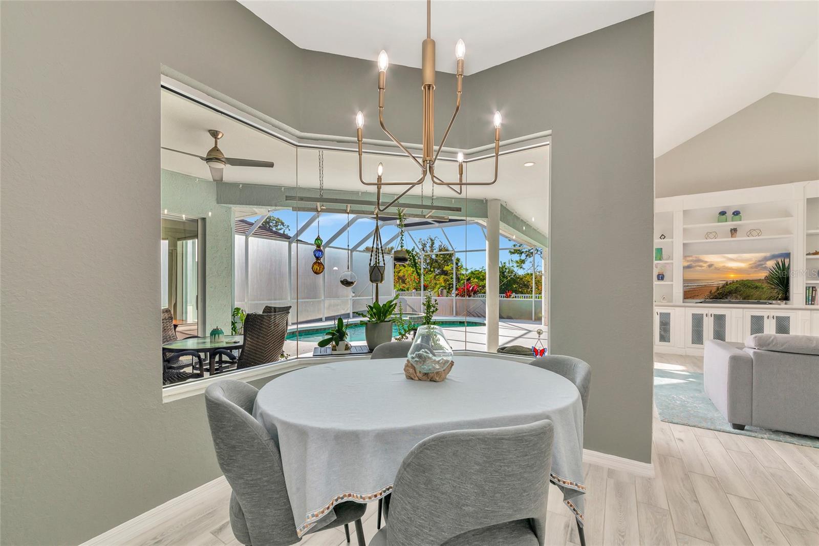 RIVENDELL THE WOODLANDS - Residential