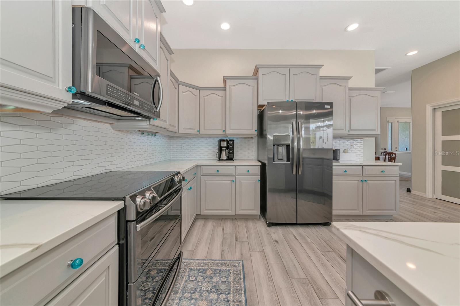 1019 SCHERER WAY, OSPREY, FL, 34229 4 1019 SCHERER WAY