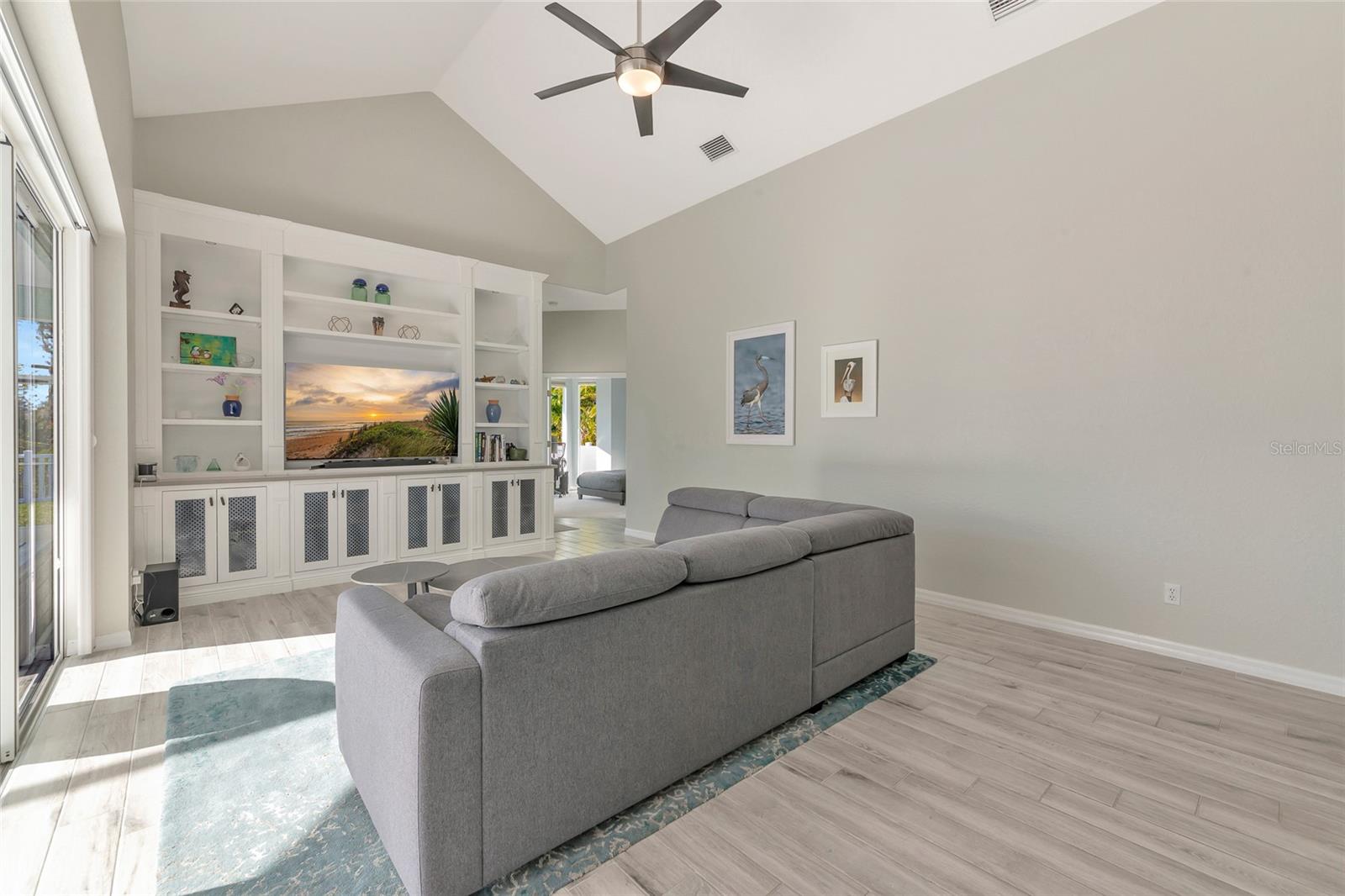 RIVENDELL THE WOODLANDS - Residential