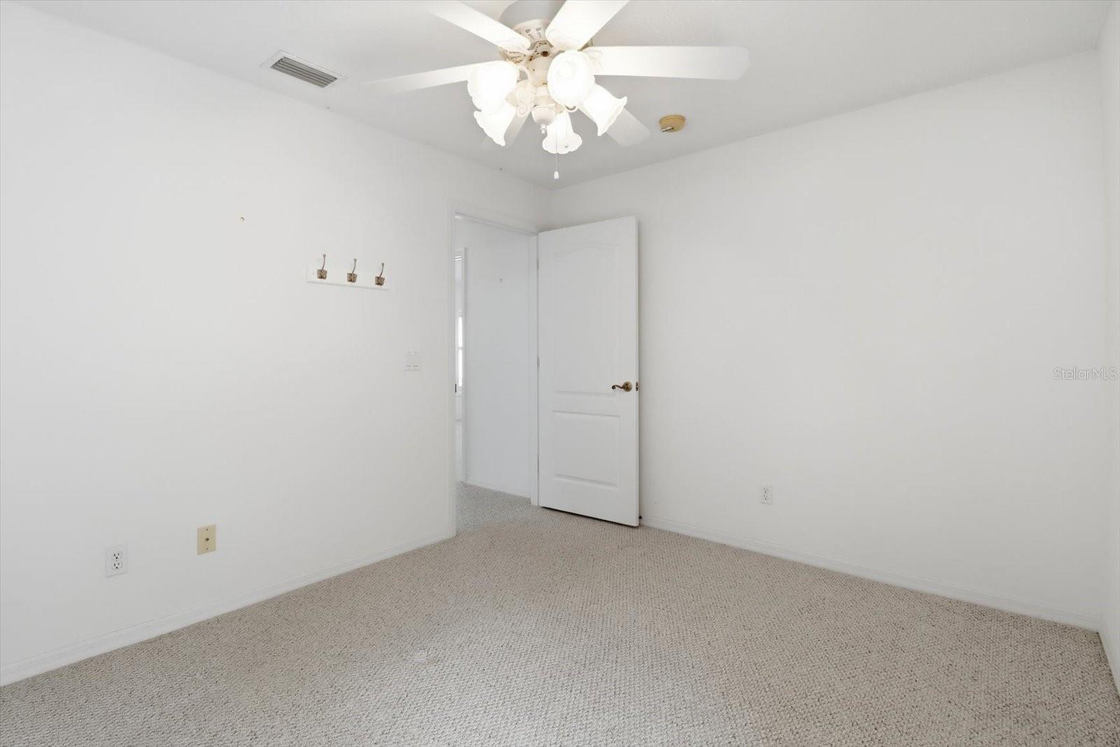 CRYSTAL GLEN - Residential