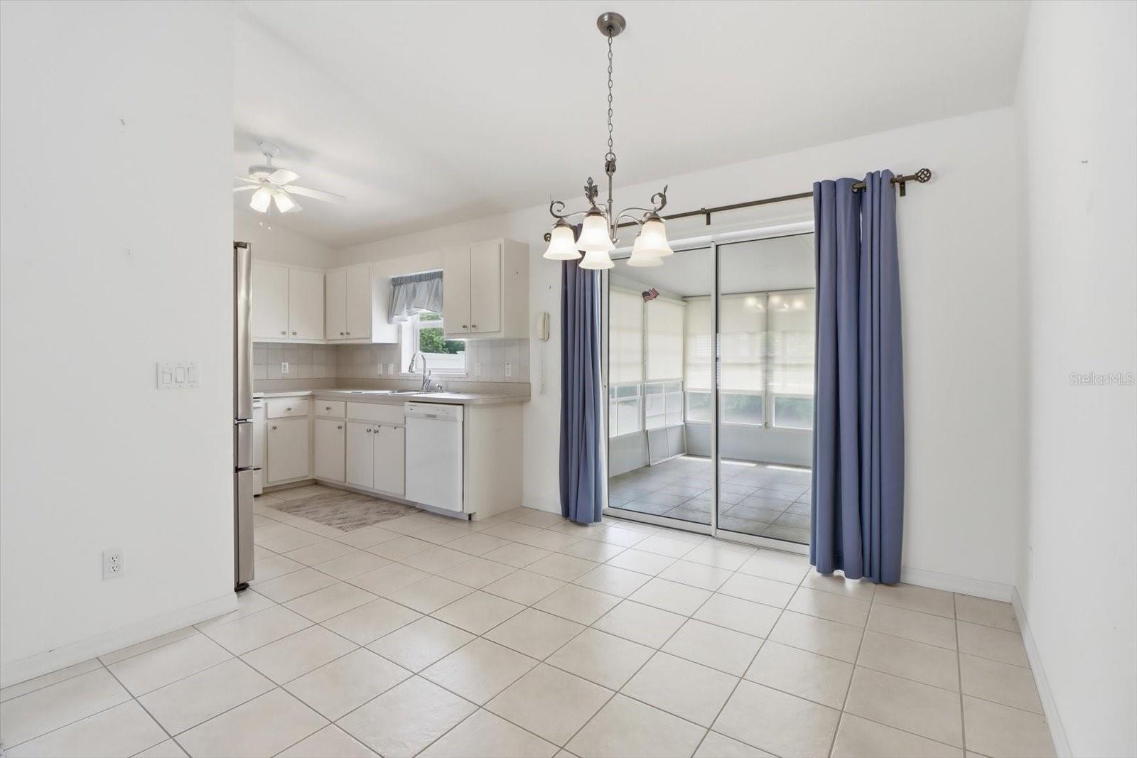 CRYSTAL GLEN - Residential