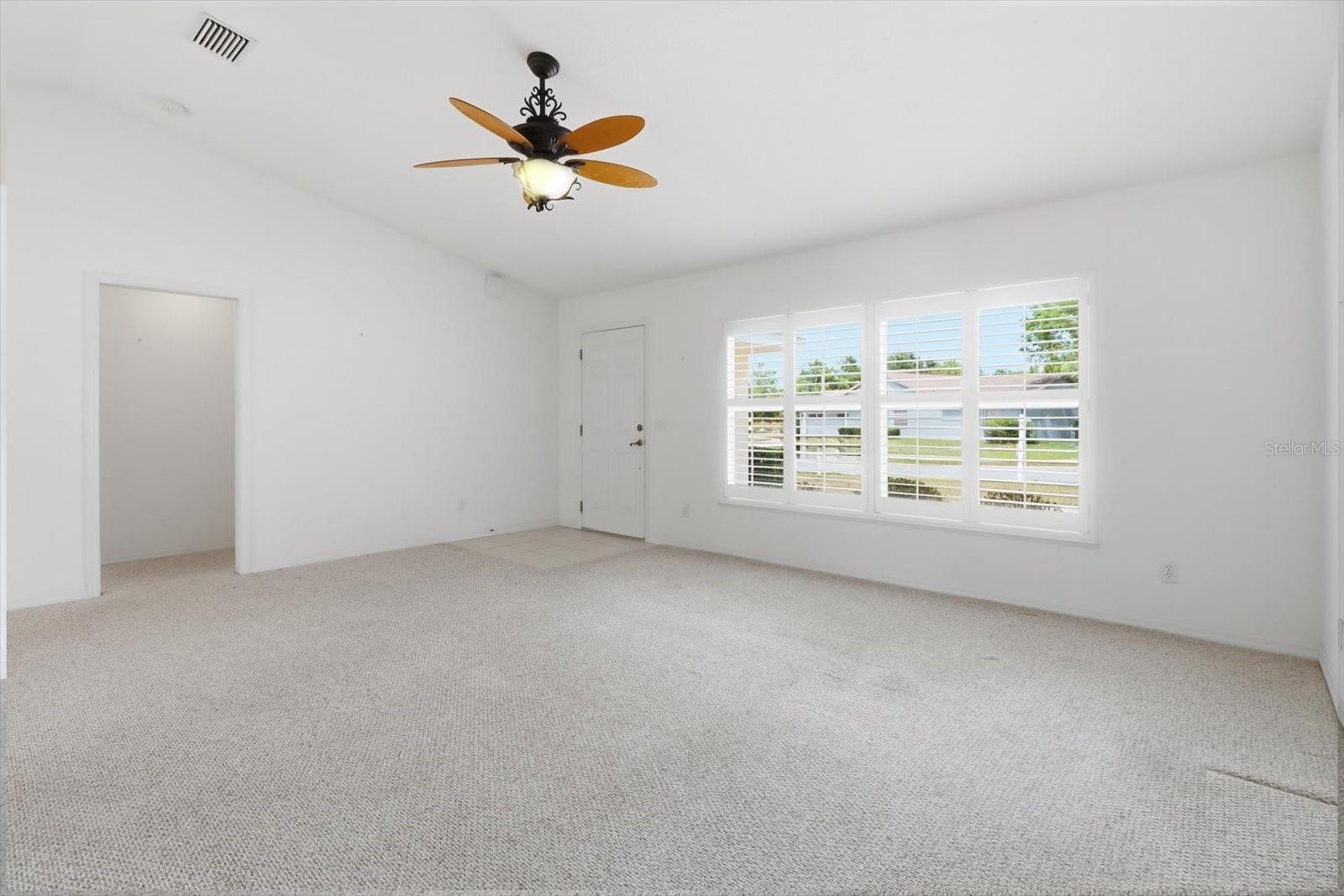CRYSTAL GLEN - Residential