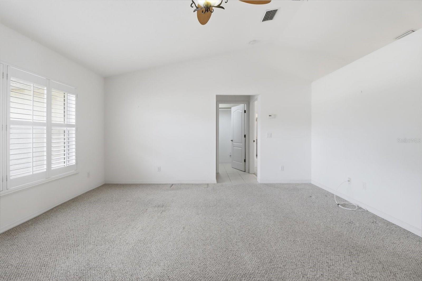 CRYSTAL GLEN - Residential
