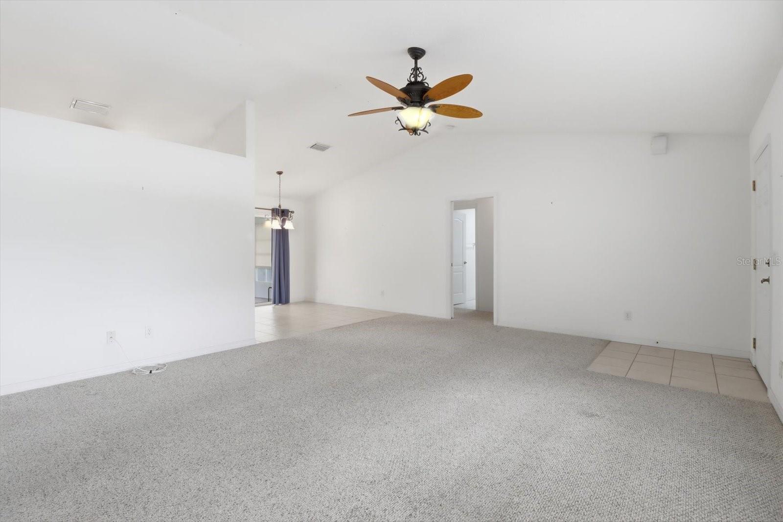 CRYSTAL GLEN - Residential