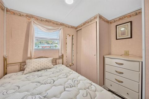 Tiny photo for 684 Cindi Avenue, Leesburg, FL 34788 (MLS # V4946373)