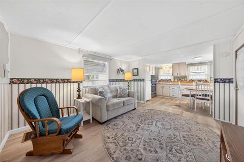 Tiny photo for 684 Cindi Avenue, Leesburg, FL 34788 (MLS # V4946373)