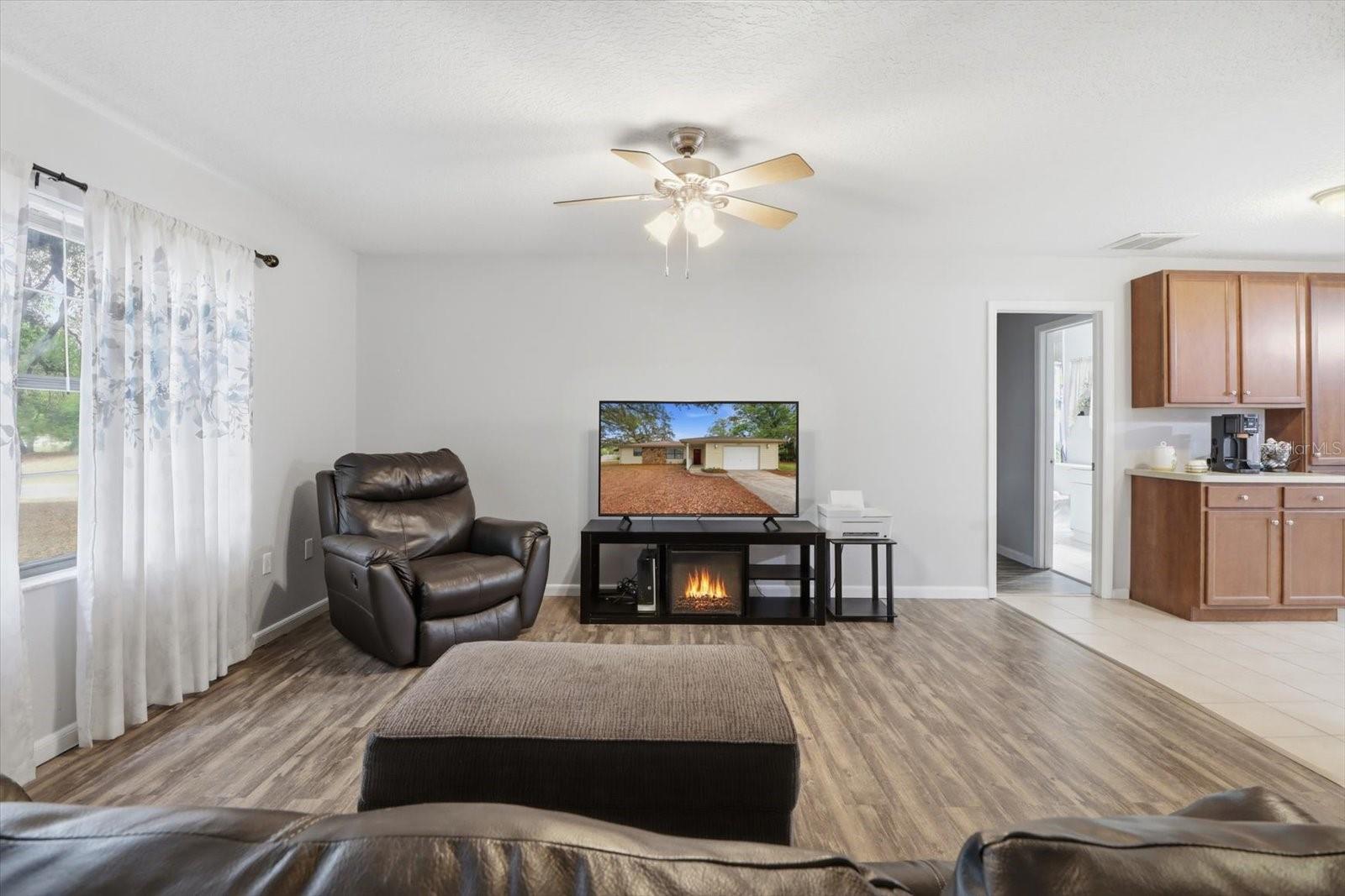 SPRING HILL - Residential