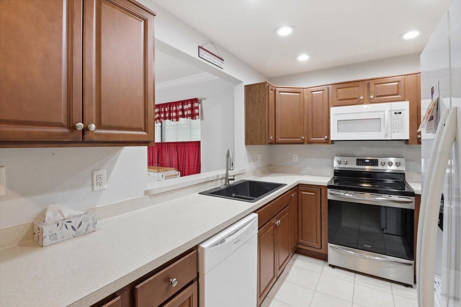 SPRING HILL - Residential