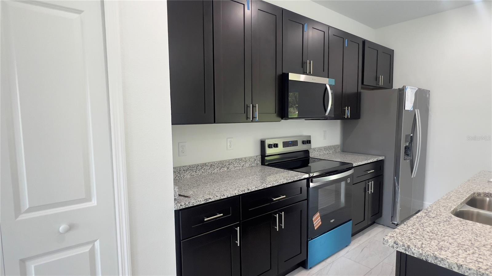 CITRUS SPGS UNIT 03 - Residential Lease