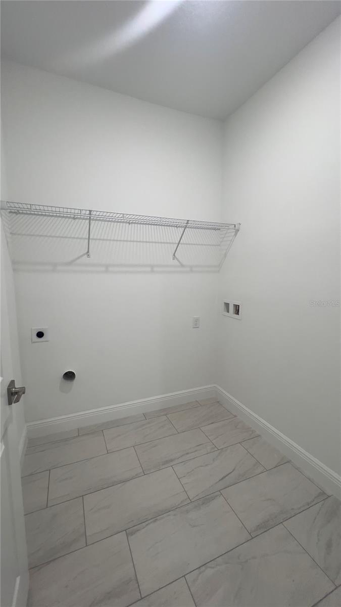 CITRUS SPGS UNIT 03 - Residential Lease