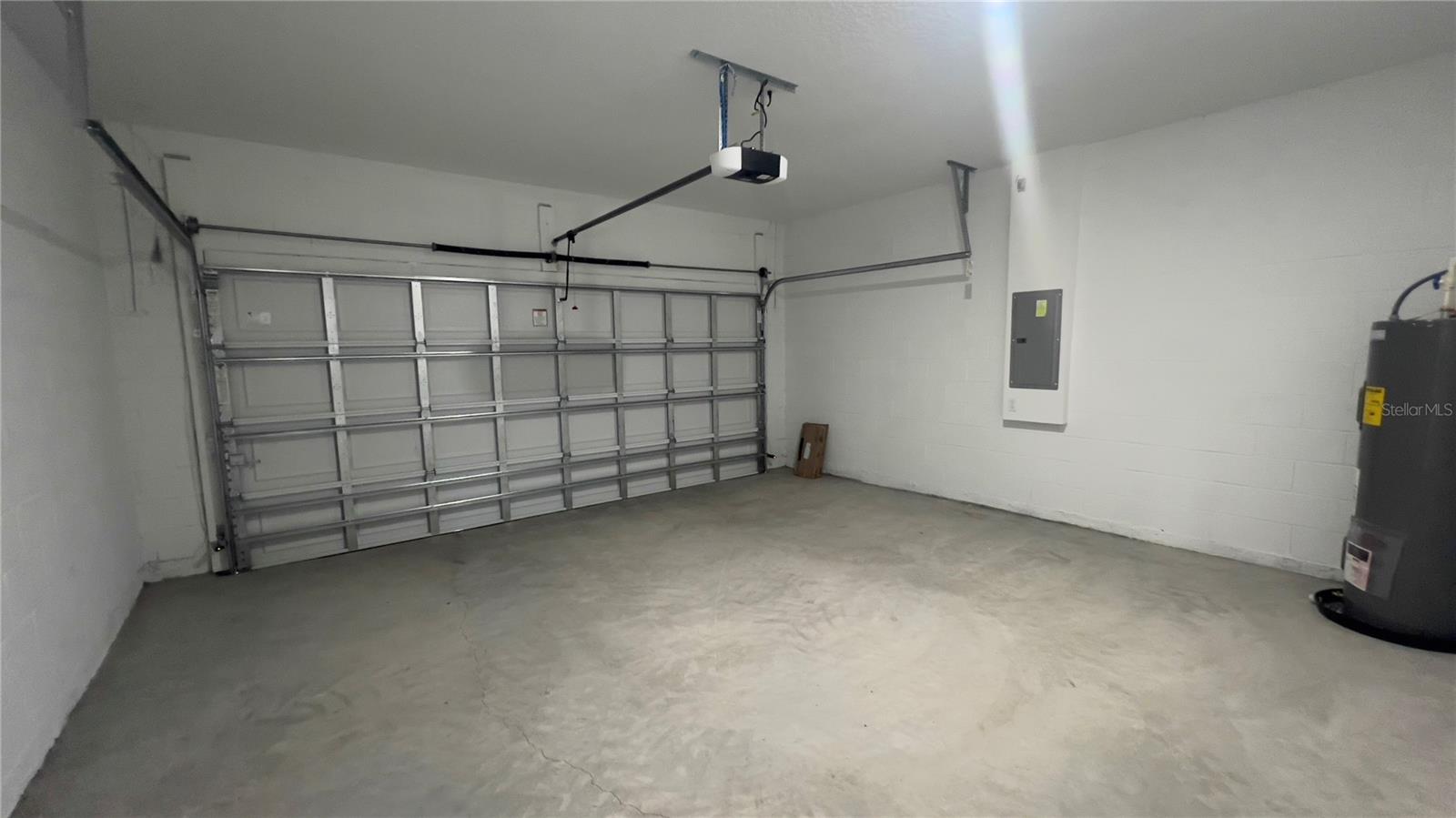 CITRUS SPGS UNIT 03 - Residential Lease