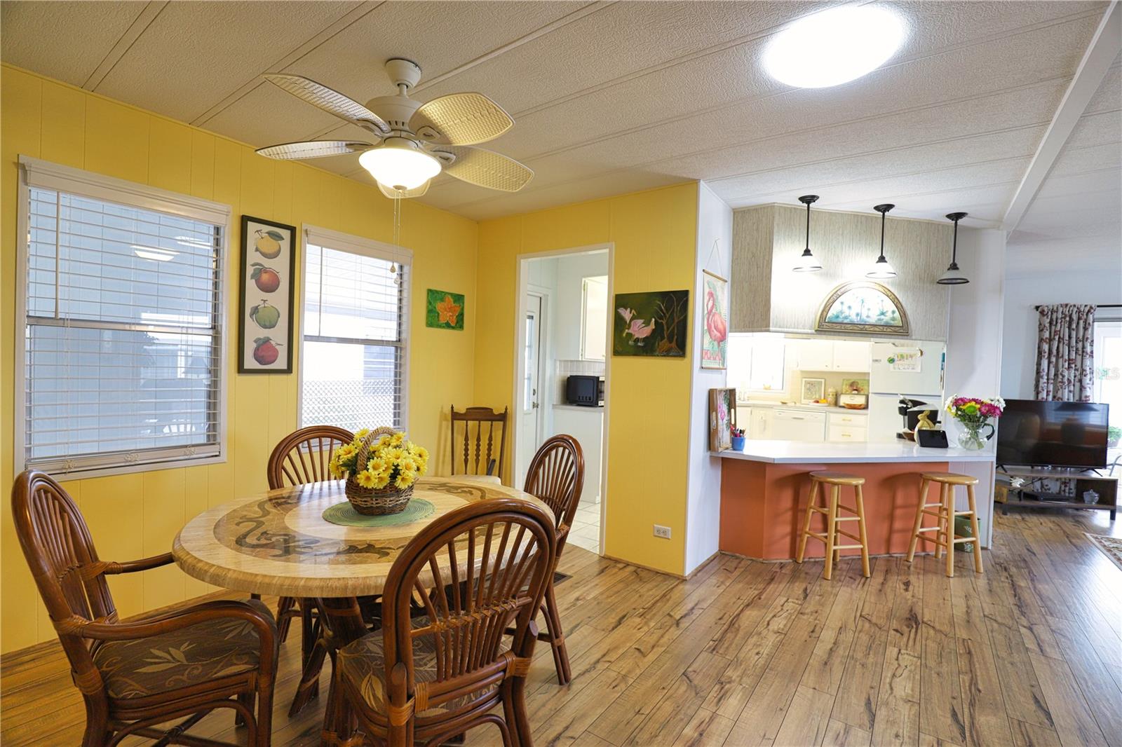 LA CASA MHP CO-OP - Residential