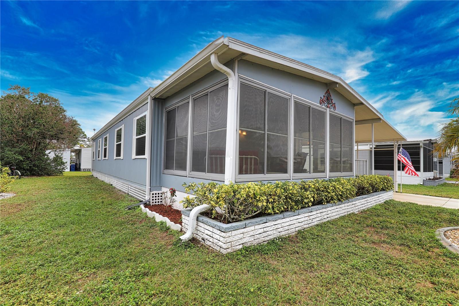 LA CASA MHP CO-OP - Residential