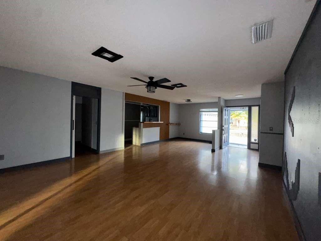 15906 COUNTRY FARM PLACE