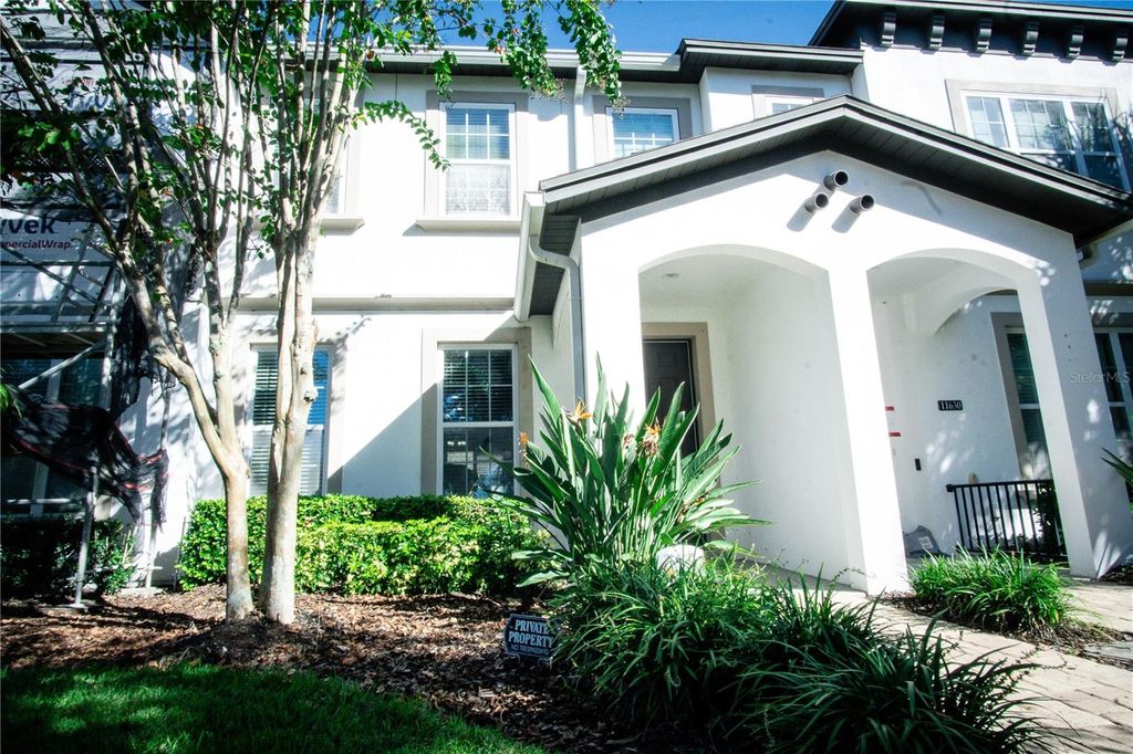 Photo of 11636 Water Run Alley, Windermere, FL 34786 (MLS # S5136888)