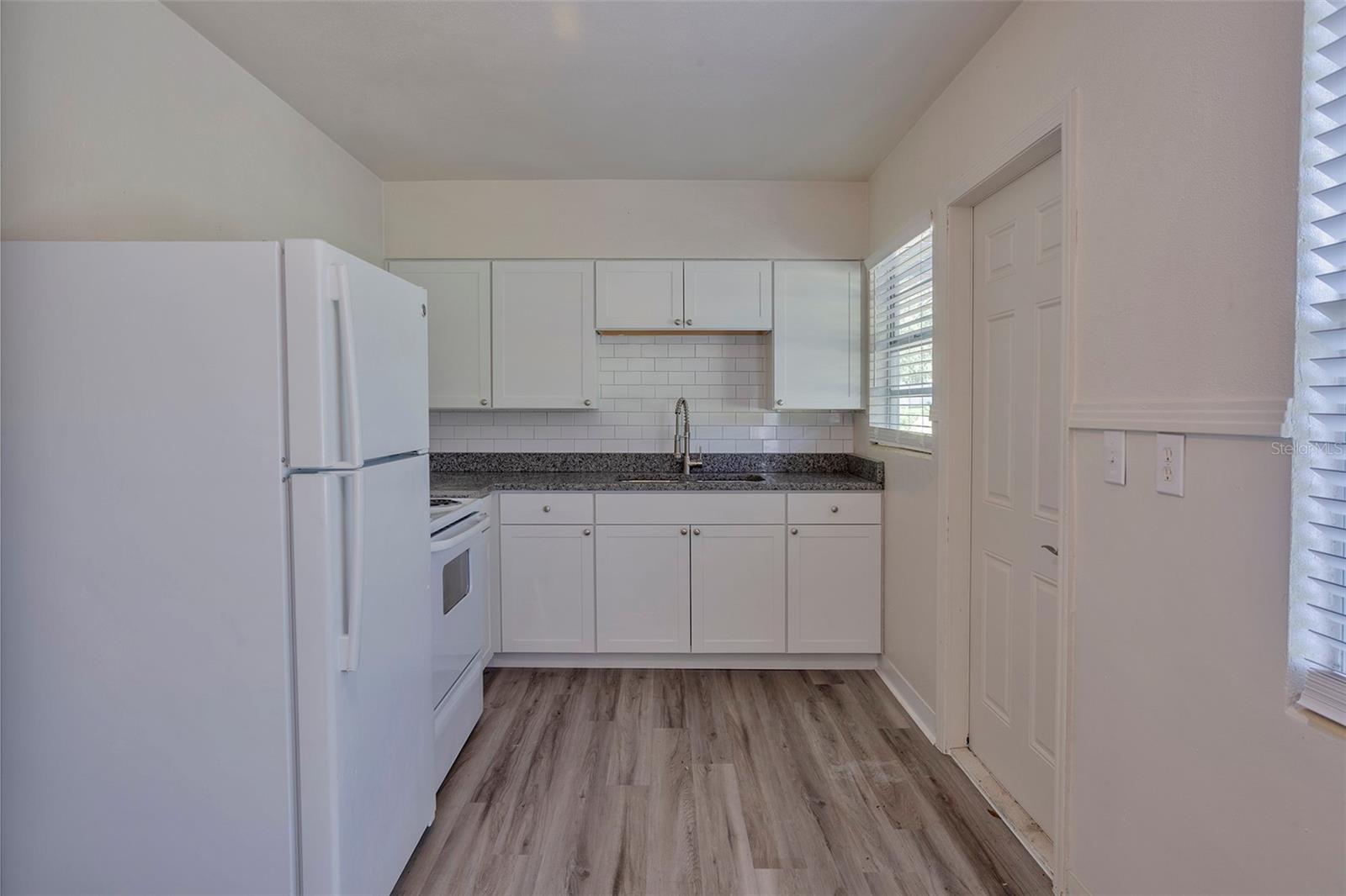 SUNSET POINT A REP - Residential Lease
