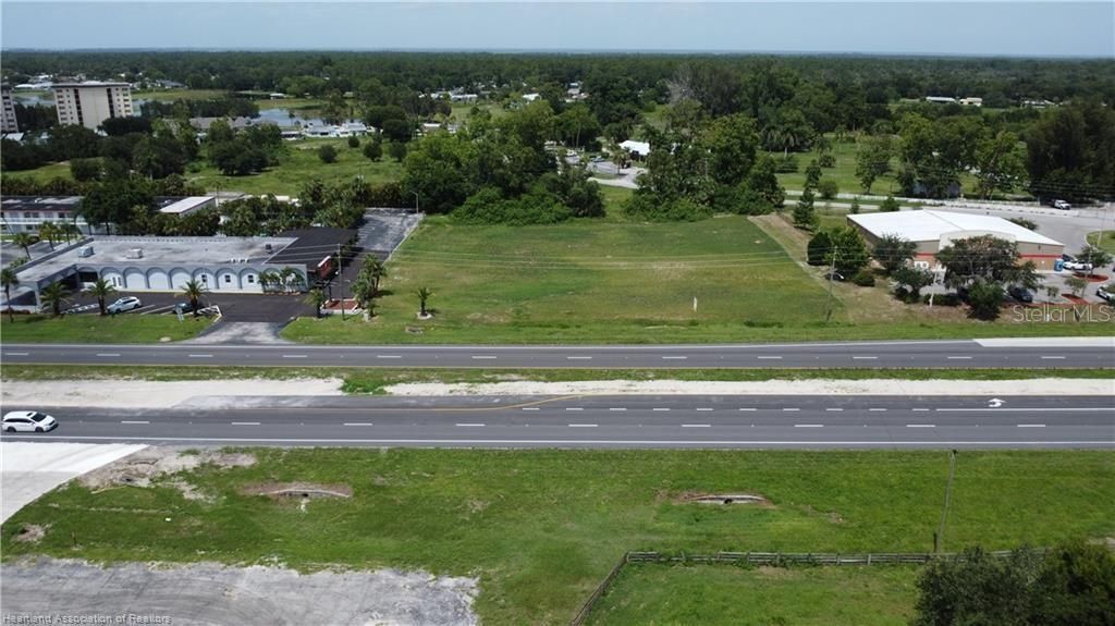 Photo of 2189 Us 27 S, Lake Placid, FL 33852 (MLS # L4955200)