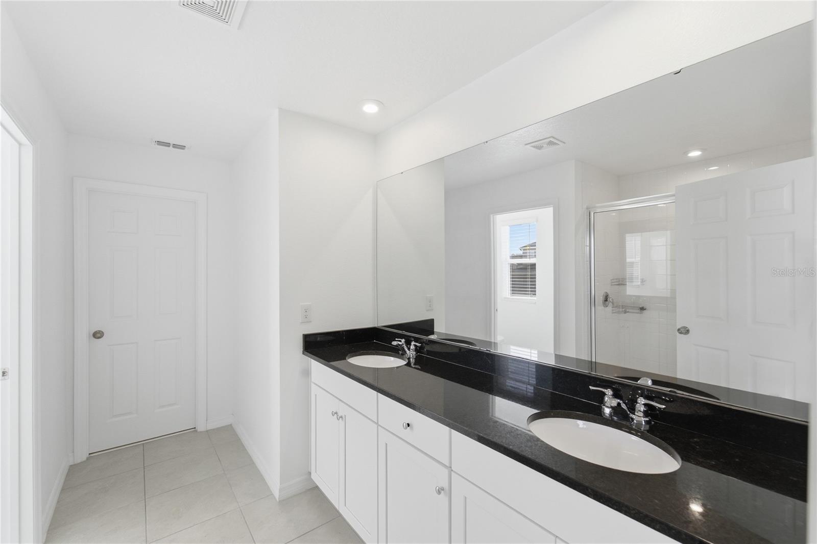 WATERBROOKE - Residential