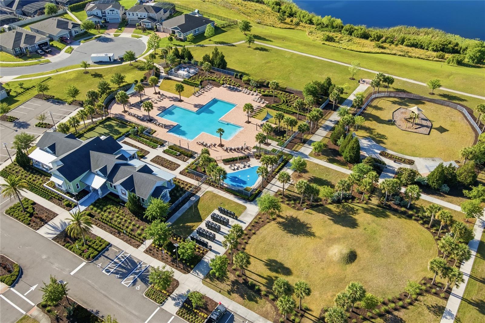 WATERBROOKE - Residential