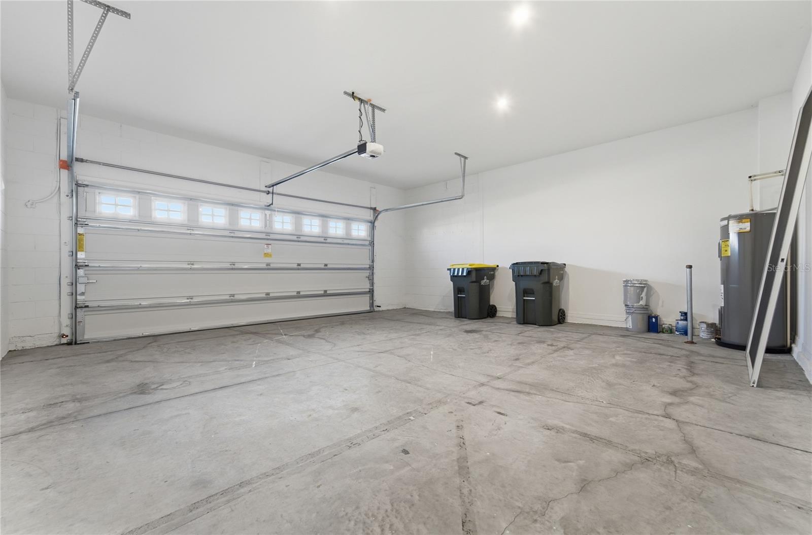 WATERBROOKE - Residential