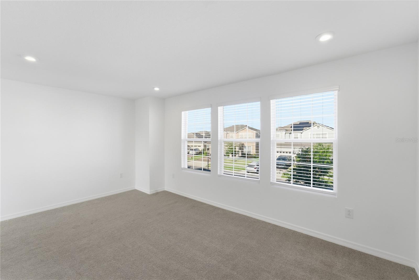 WATERBROOKE - Residential