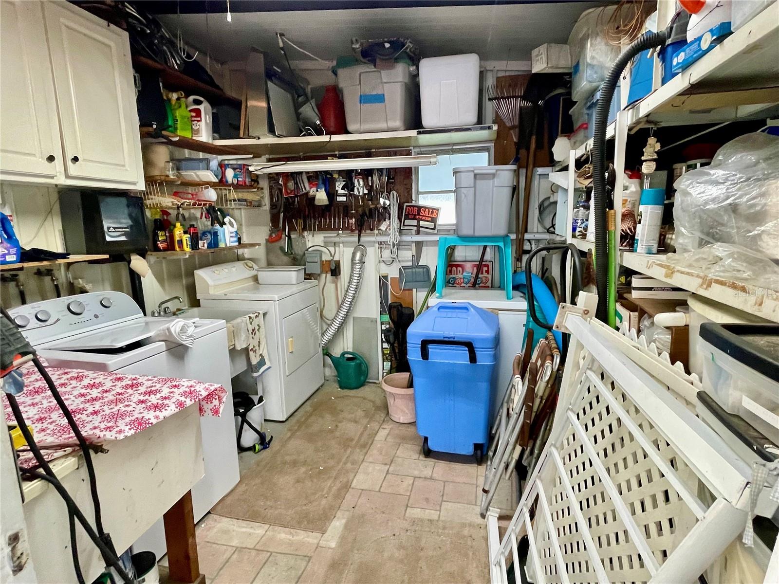 SUNSET PALMS UNREC - Residential