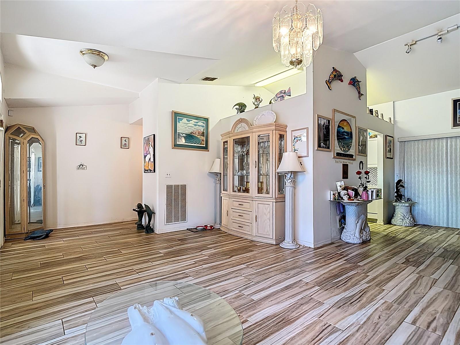 GOLDEN GATE ESTATE UNIT 48 - Residential