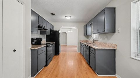 Tiny photo for 4620 NE 8th Street, Ocala, FL 34470 (MLS # O6407029)