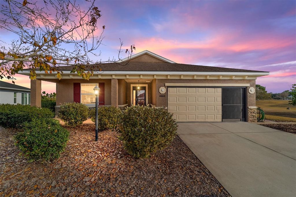 Photo of 10009 SW 88th Loop, Ocala, FL 34481 (MLS # OM716457)