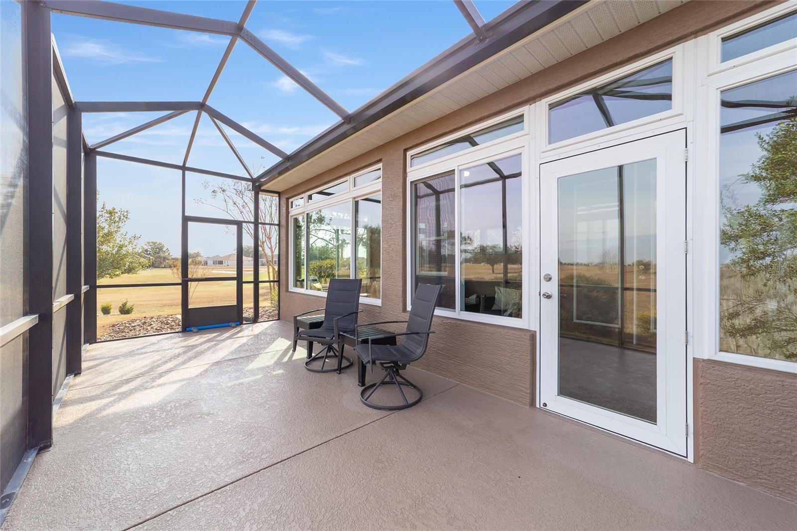 ON TOP OF THE WORLD - Residential