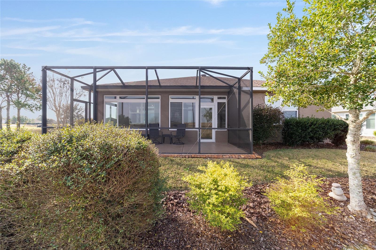 ON TOP OF THE WORLD - Residential