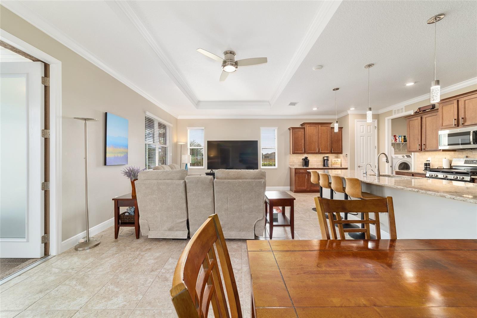 ON TOP OF THE WORLD - Residential