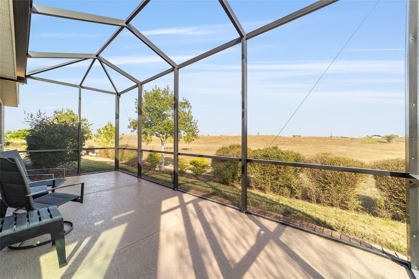 ON TOP OF THE WORLD - Residential