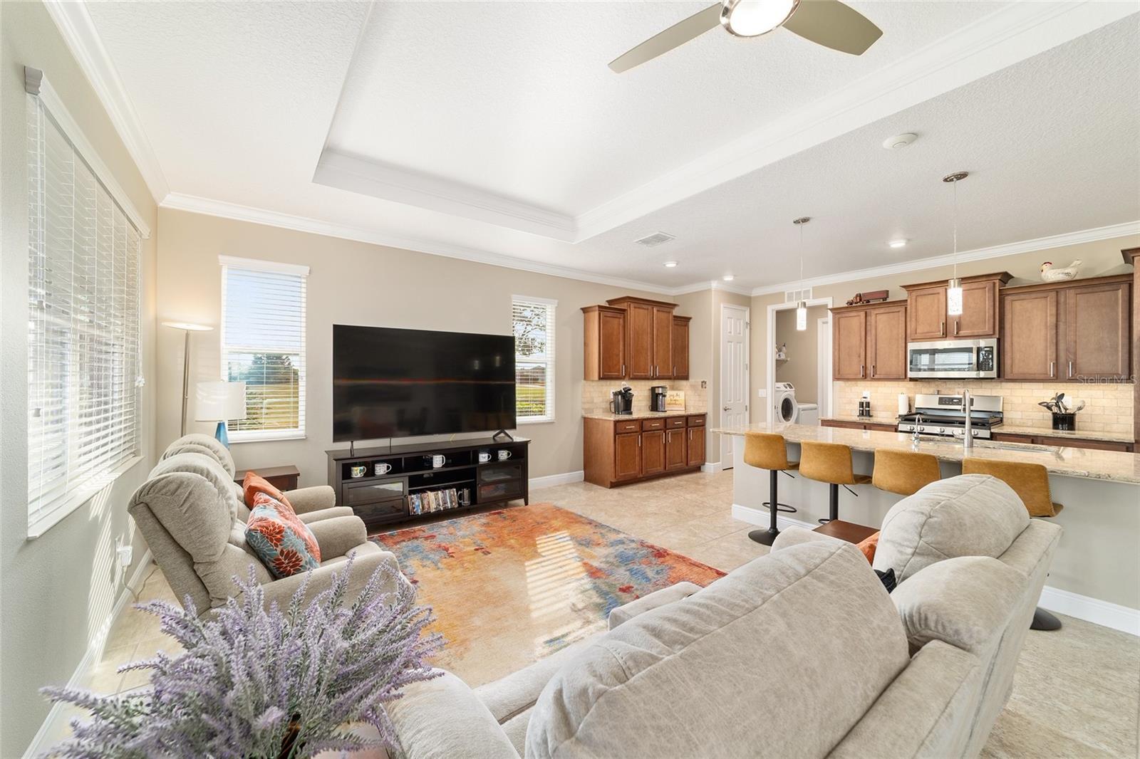 ON TOP OF THE WORLD - Residential