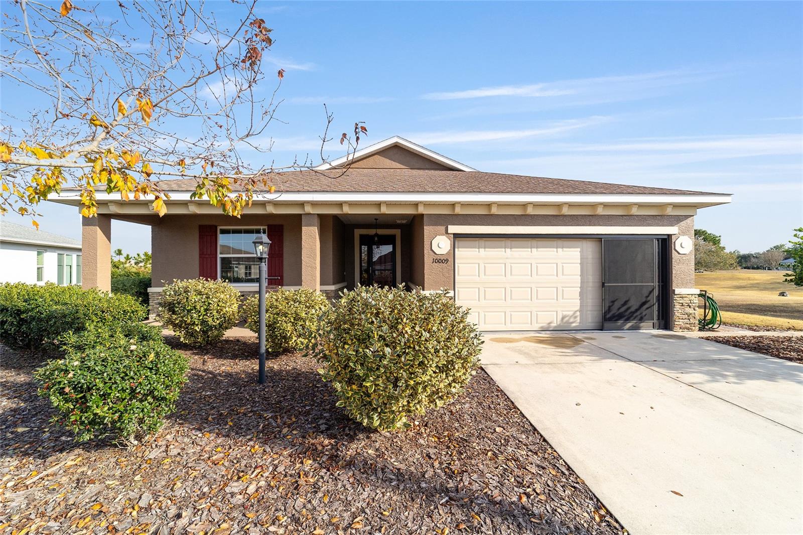 ON TOP OF THE WORLD - Residential