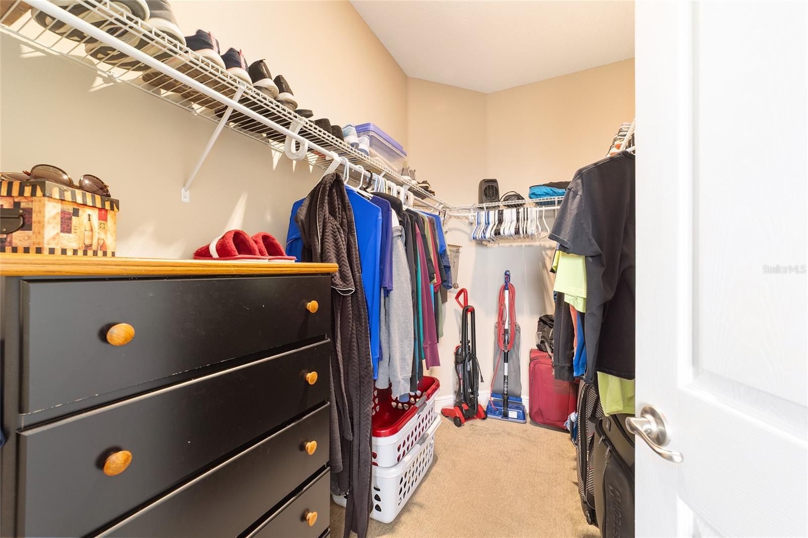 ON TOP OF THE WORLD - Residential