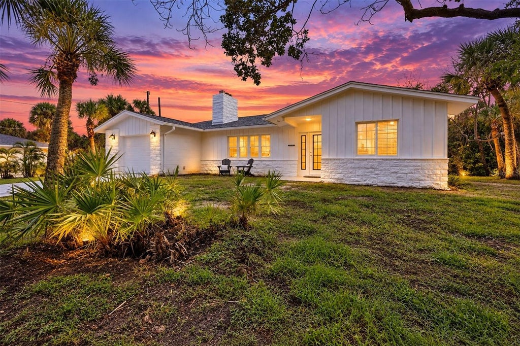 Photo of 3050 N Beach Road, Englewood, FL 34223 (MLS # D6148493)