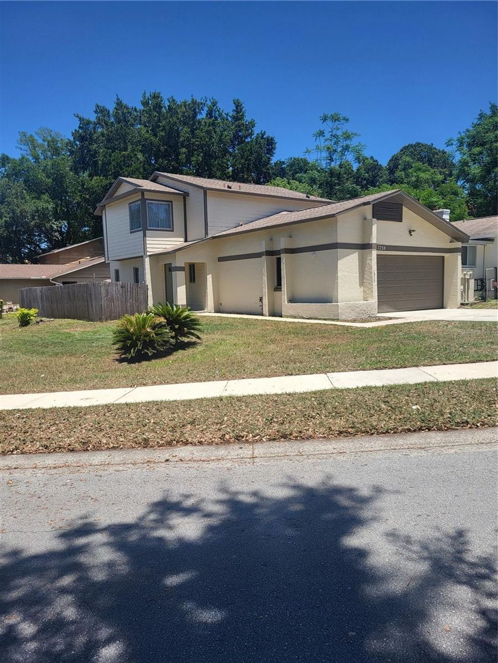 Photo of 7238 Harbor Heights Circle, Orlando, FL 32835 (MLS # O6406579)