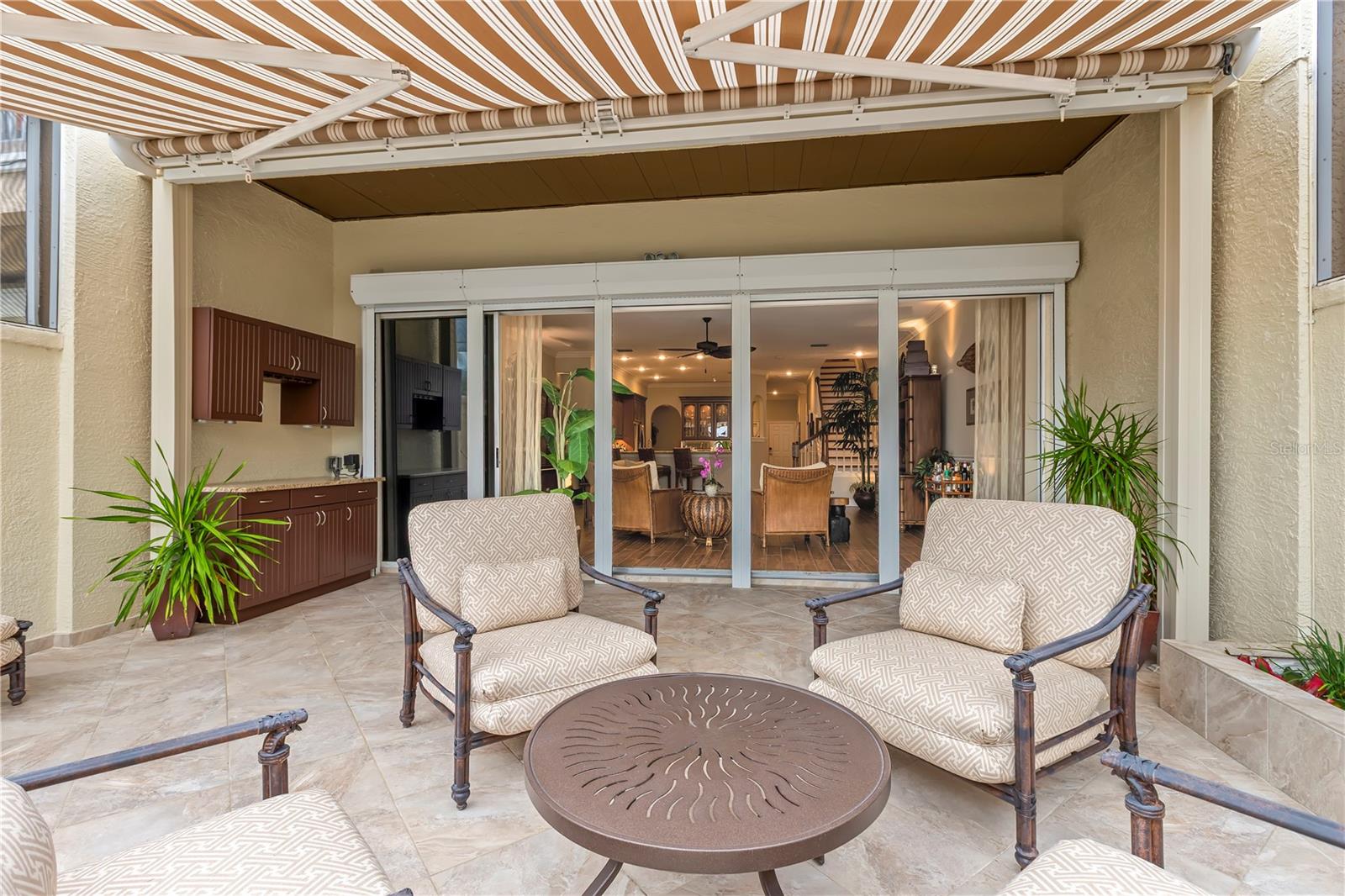 ISLAND ESTATES - DOLPHINS LANDING - Residential