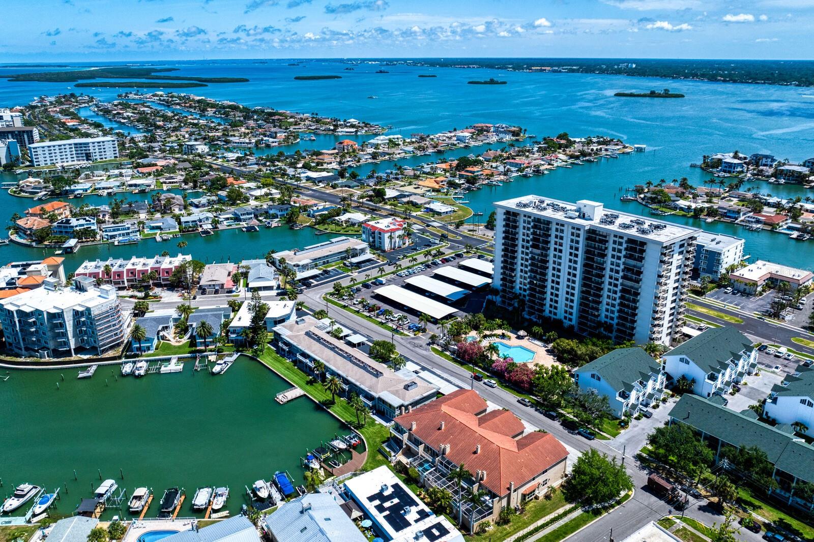 ISLAND ESTATES - DOLPHINS LANDING - Residential