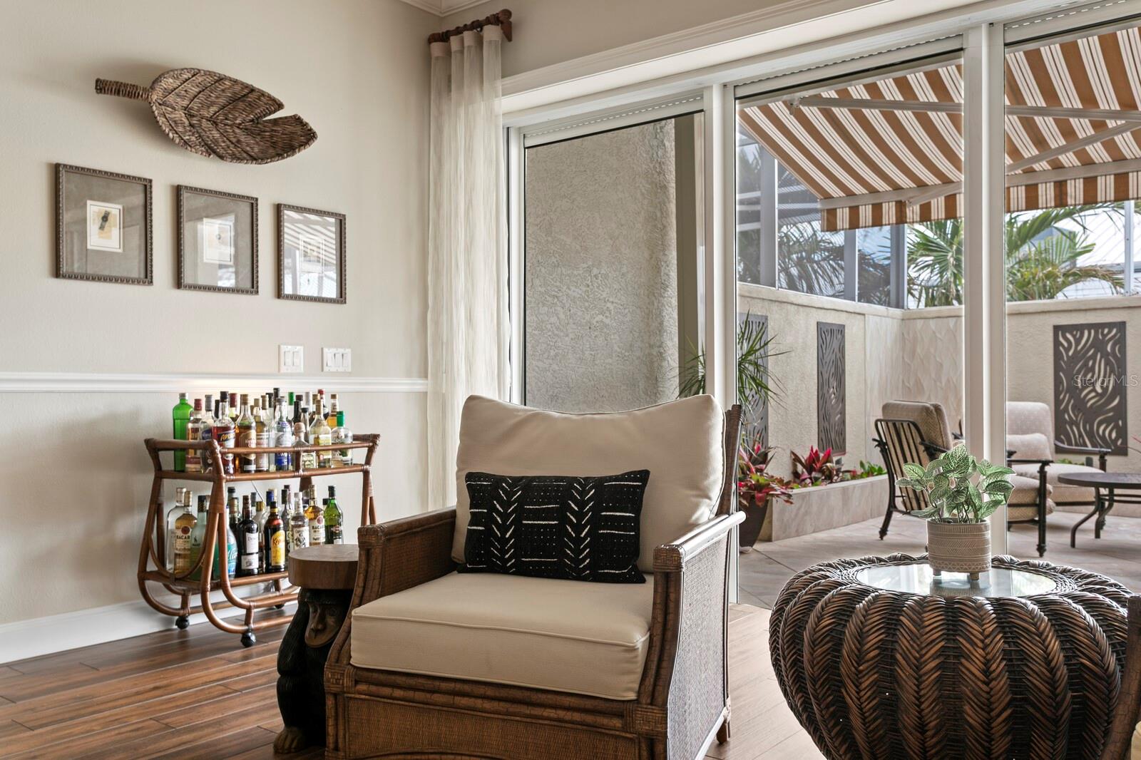 ISLAND ESTATES - DOLPHINS LANDING - Residential