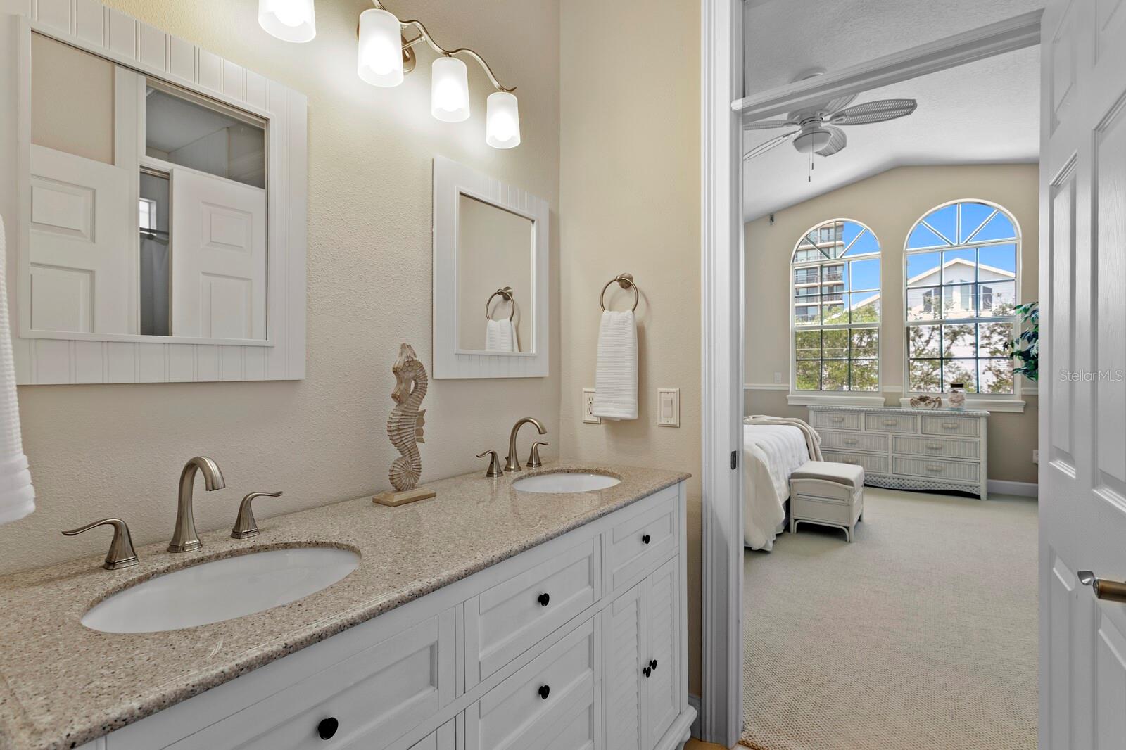 ISLAND ESTATES - DOLPHINS LANDING - Residential