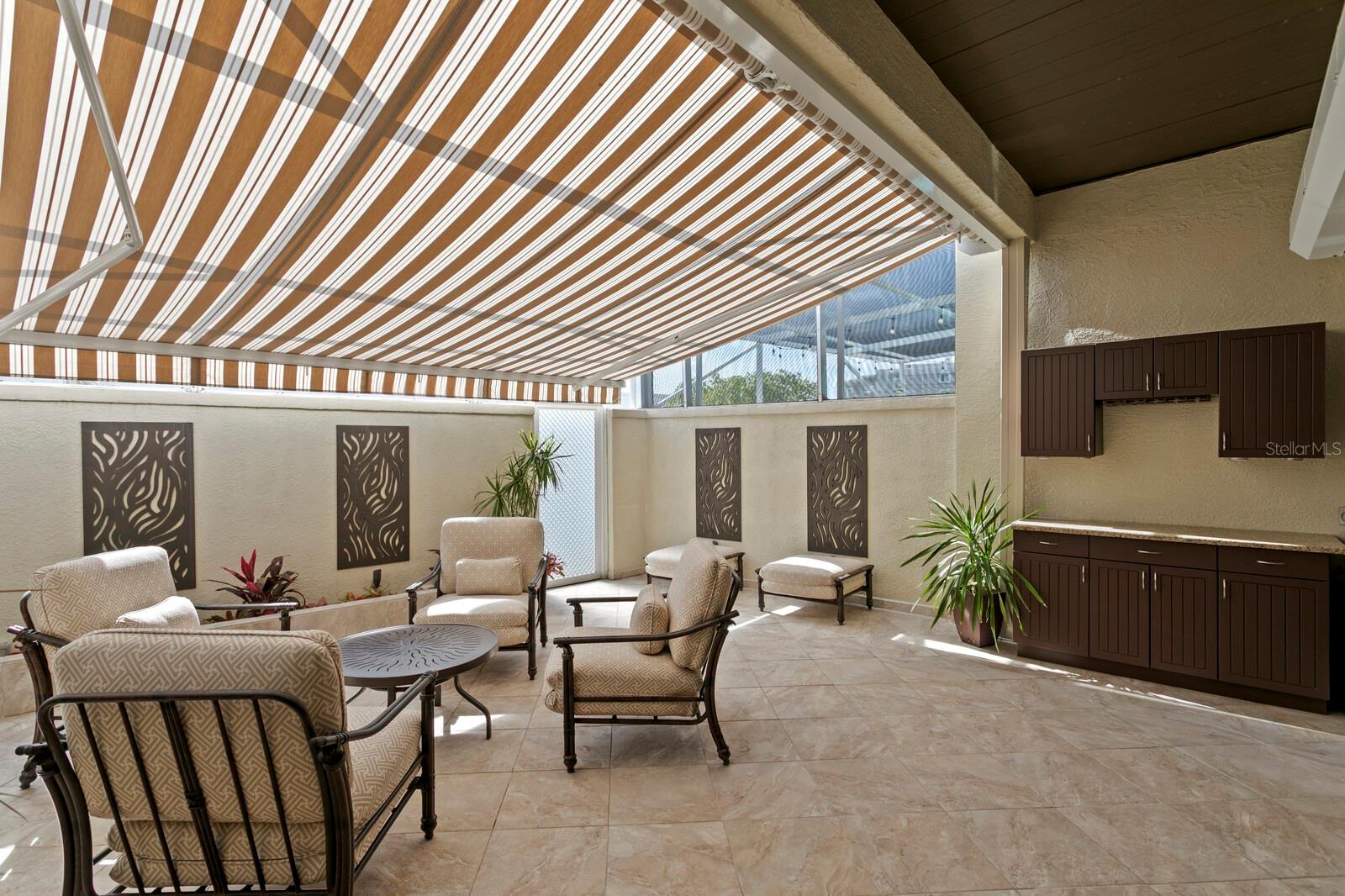 ISLAND ESTATES - DOLPHINS LANDING - Residential