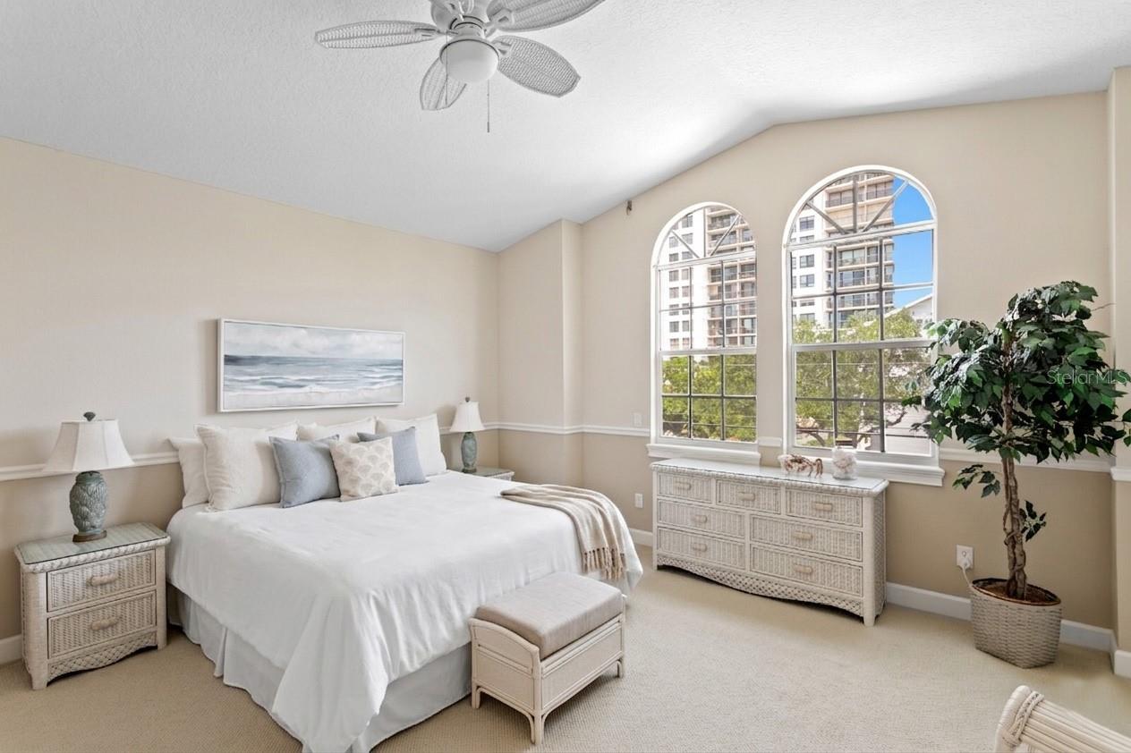 ISLAND ESTATES - DOLPHINS LANDING - Residential